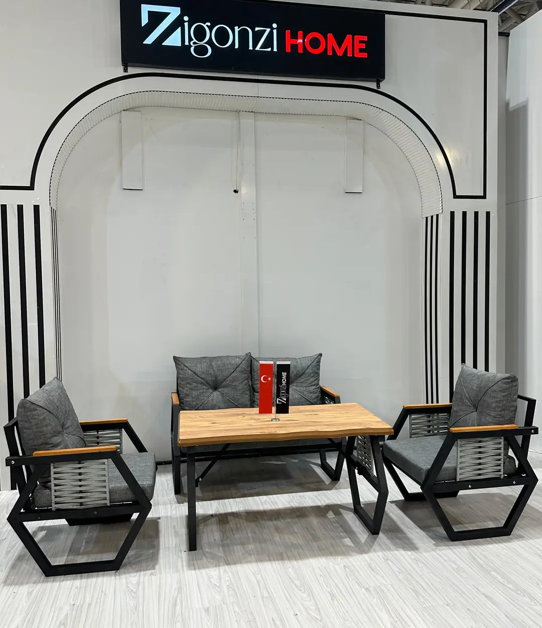 DÜNYA BALKON TAKIMI 2+1+1+MASA